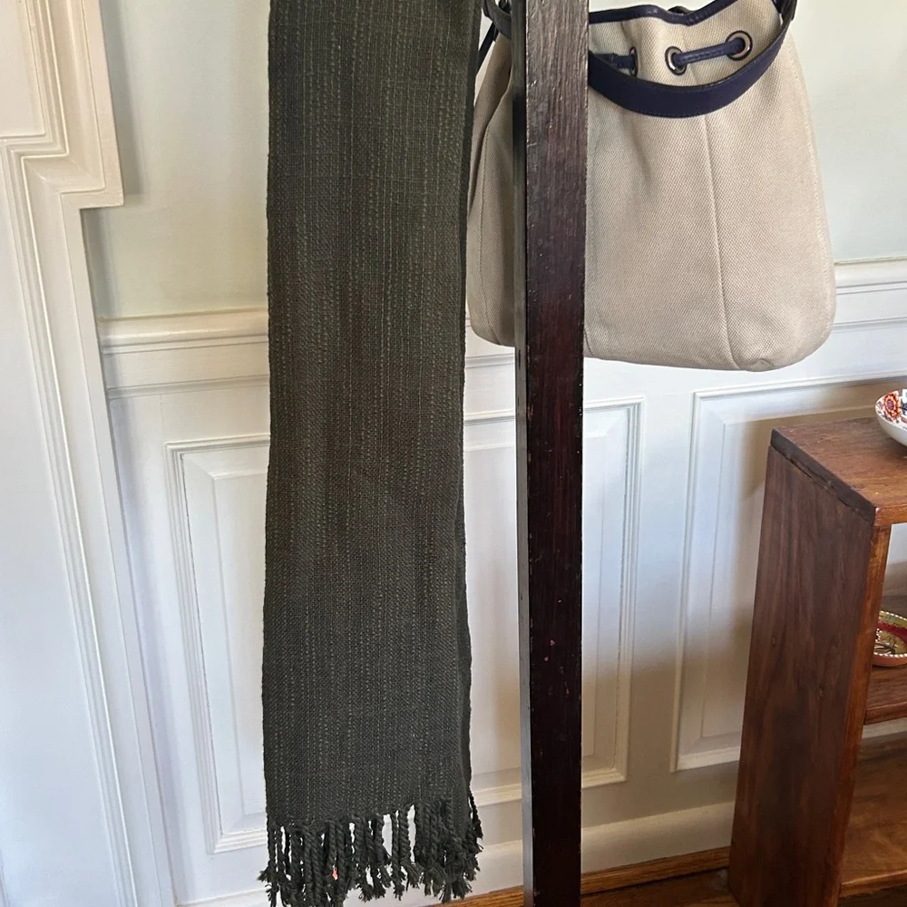 Olive Green Hand Loom Textile Hand Tied Tassels Travel Scarf Wrap Towel Sarong